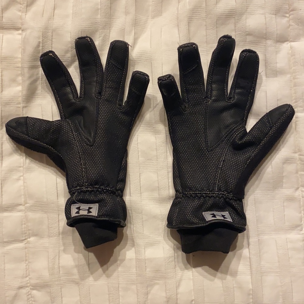 Under Armour Gloves - Picture 3 of 5